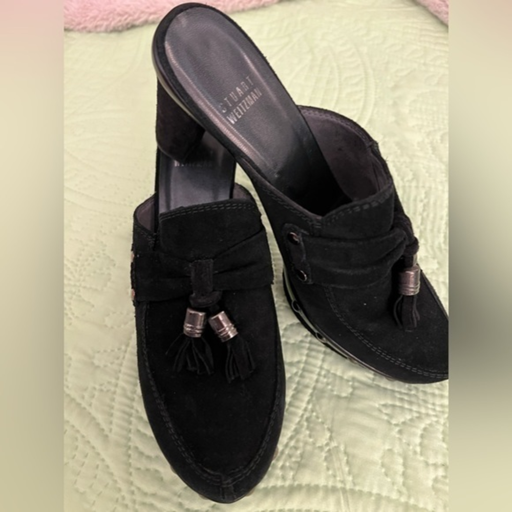 Stuart Weitzman suede med sz 6‎